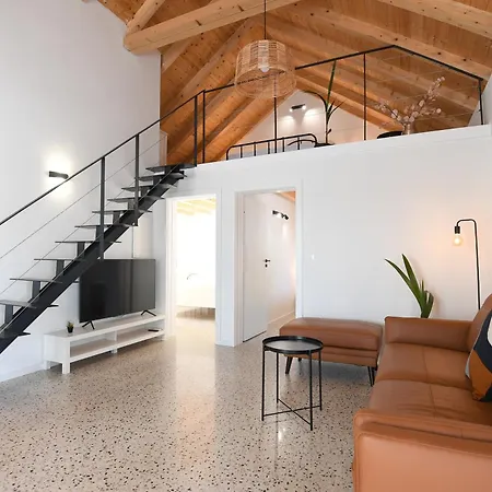 Vikendica Ruzarica *