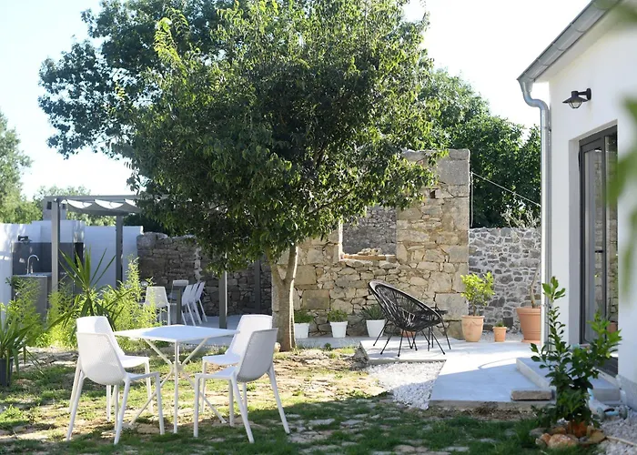 Ruzarica Дом отдыха *